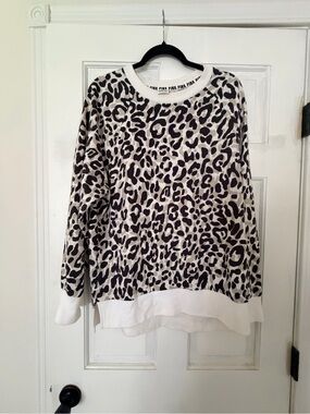 Victoria's Secret PINK Leopard Print Crewneck Sweatshirt